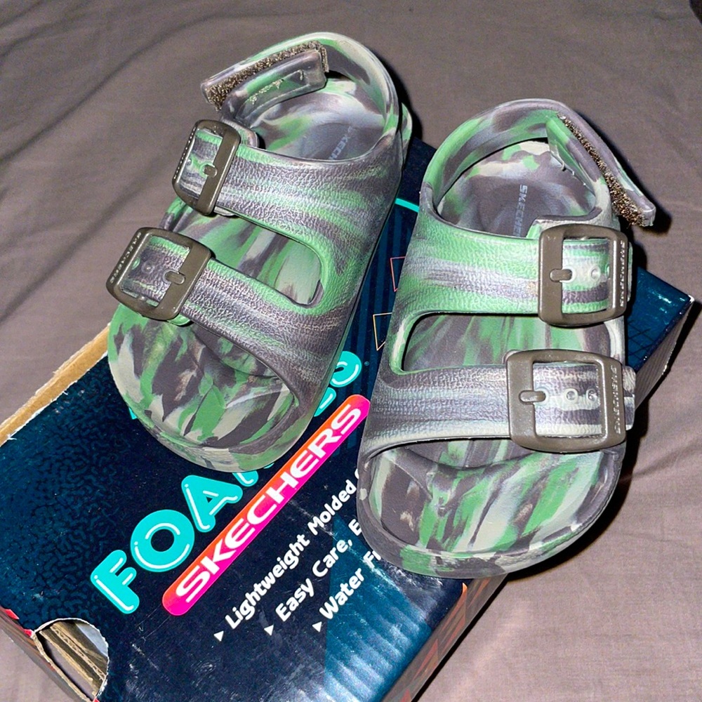 Kids Foamies Skechers Camo Sandals